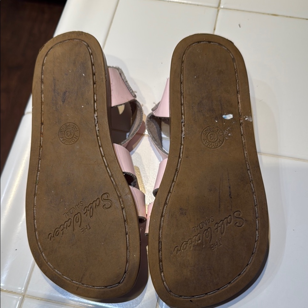 Girl’s Salt Water Pink Sandals - Picture 2 of 4